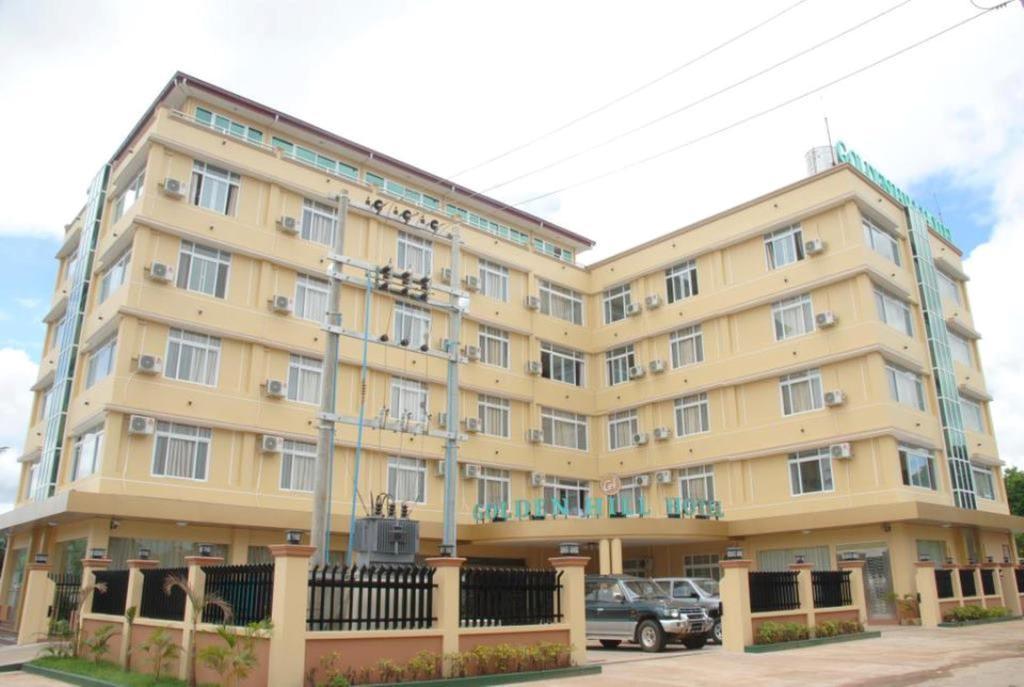 Golden Hill Hotel - Lashio Bagian luar foto